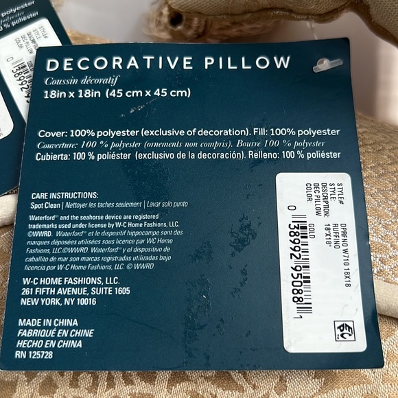 Bundle Of Waterford Ruffino Collection Trim-Tasseled Reversible Jacquard Pillows - Picture 12 of 13